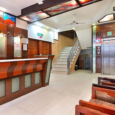 Hotel Aster Inn New Delhi Buitenkant foto