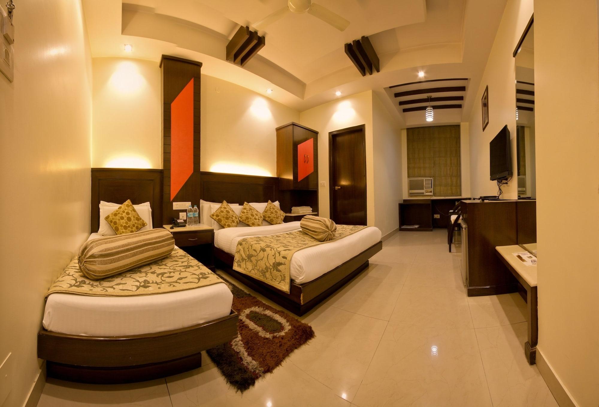 Hotel Aster Inn New Delhi Buitenkant foto