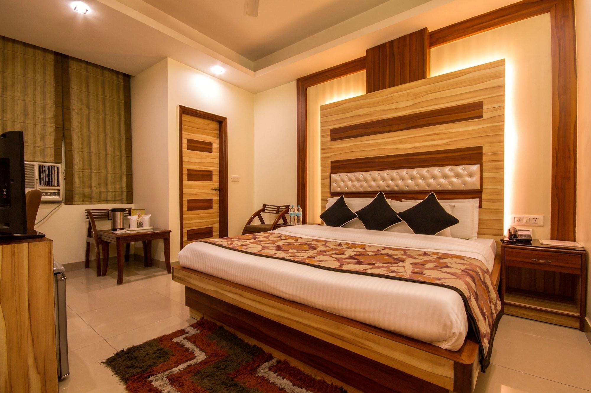Hotel Aster Inn New Delhi Buitenkant foto