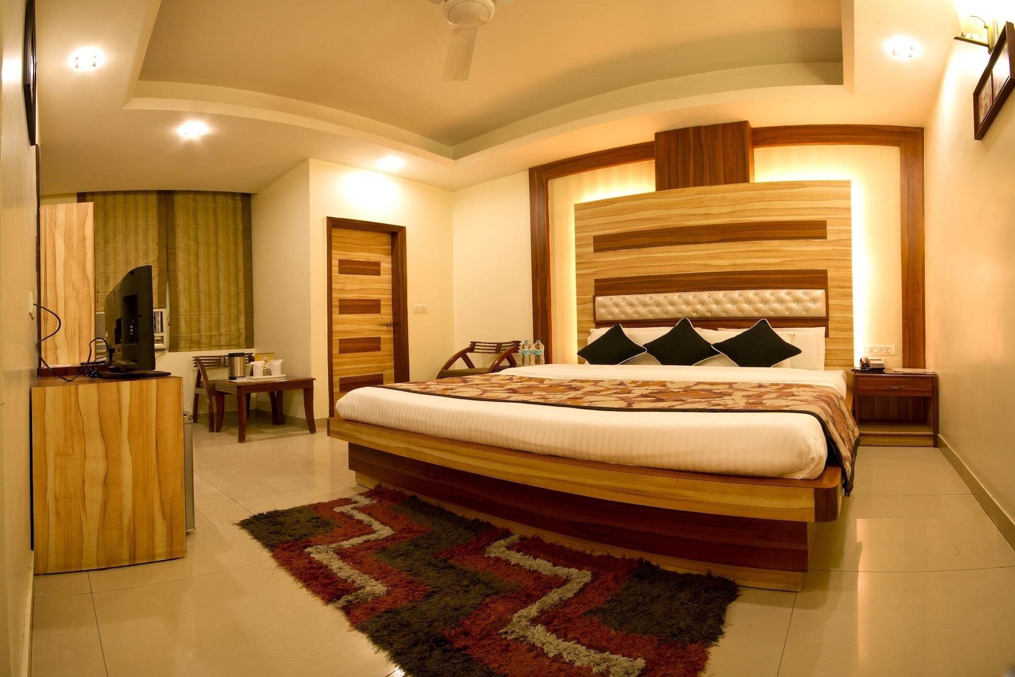 Hotel Aster Inn New Delhi Buitenkant foto
