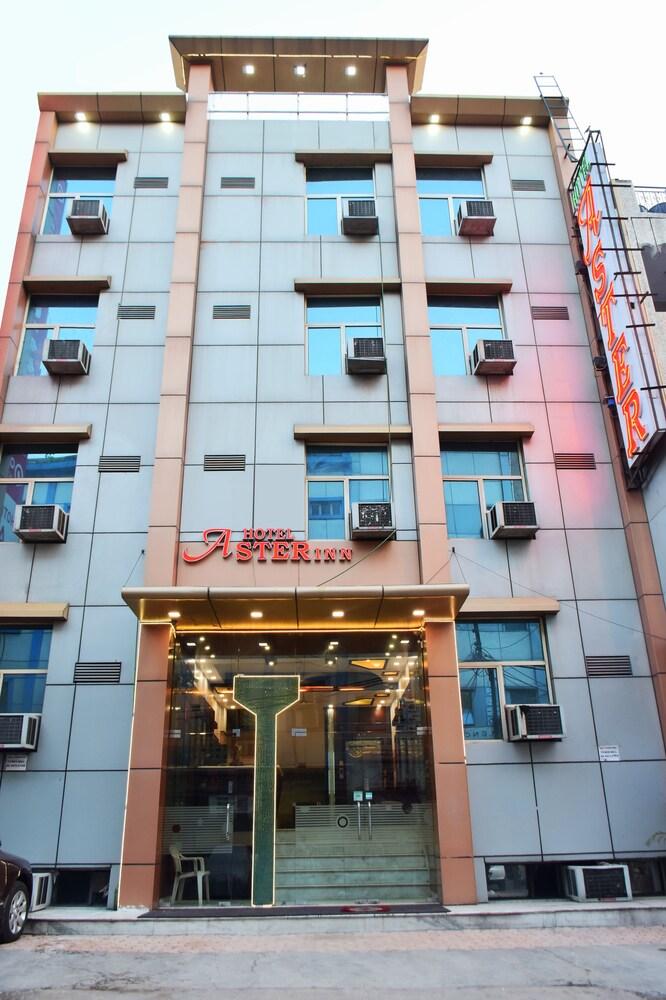 Hotel Aster Inn New Delhi Buitenkant foto