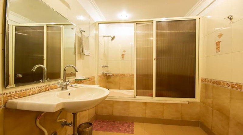 Hotel Aster Inn New Delhi Buitenkant foto