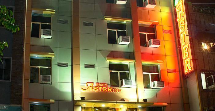 Hotel Aster Inn New Delhi Buitenkant foto