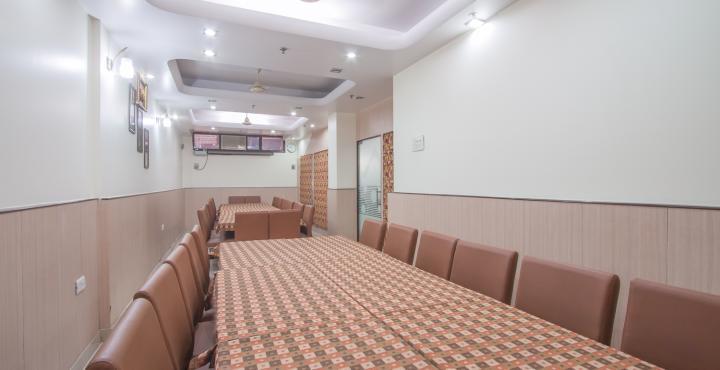 Hotel Aster Inn New Delhi Buitenkant foto