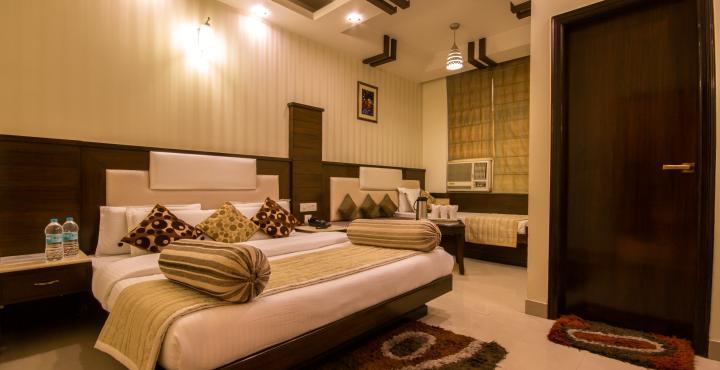 Hotel Aster Inn New Delhi Buitenkant foto